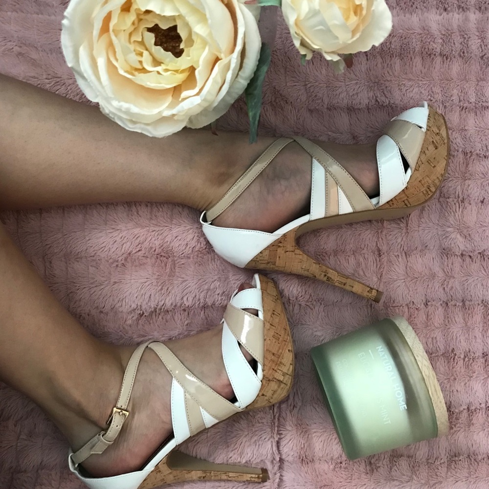 NWOT Guess Platform Heels